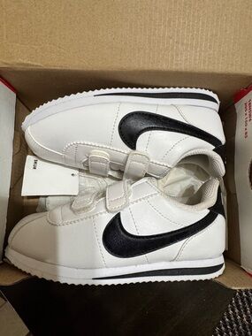 Nike Cortez shoes